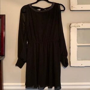 Low v-back formal dress